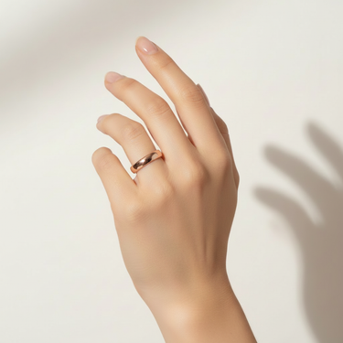 Rose Gold – Model Wearing